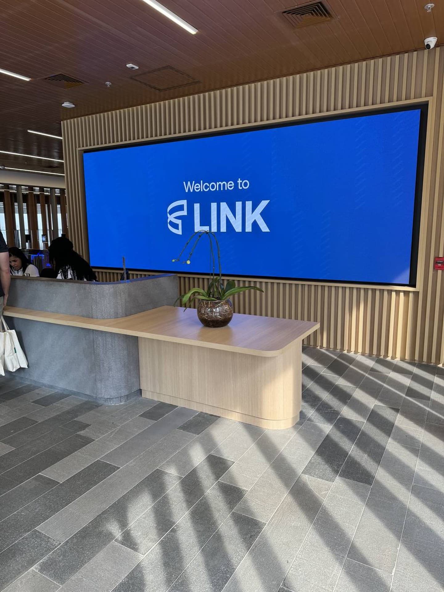Corporativo — Videowall de recepção